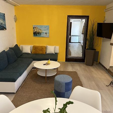 Peaceful Apartment With Patio Rovinj Buitenkant foto