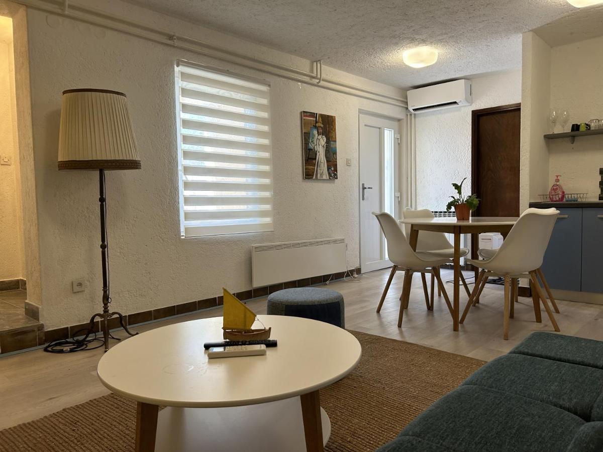 Peaceful Apartment With Patio Rovinj Buitenkant foto